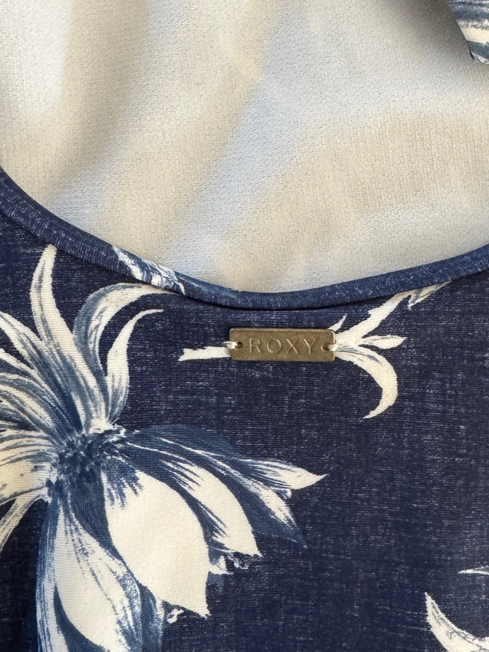 Roxy Hippy Hour Floral One Piece Swimsuit Large Ladder Trim Blue Modest tropical - Picture 4 of 8